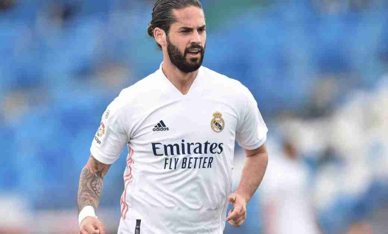 Everton and Konyaspor are both interested in signing free agent Spain international and former Real Madrid player Isco-compressed