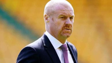 Sean Dyche blocked Ellis Simms' exit after failing to sign any strikers-compressed