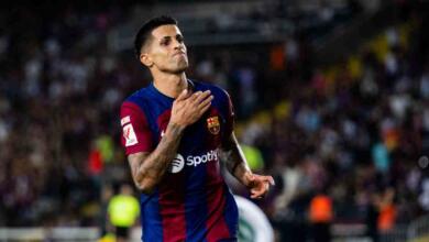 Barcelona trying to turn Cancelo 's loaned move into a permanent one-compressed